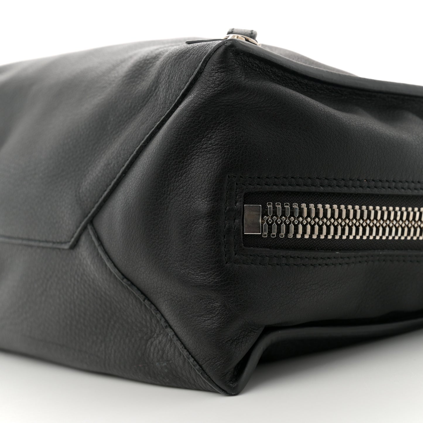 Veau Papier B4 Zip Around Tote Black