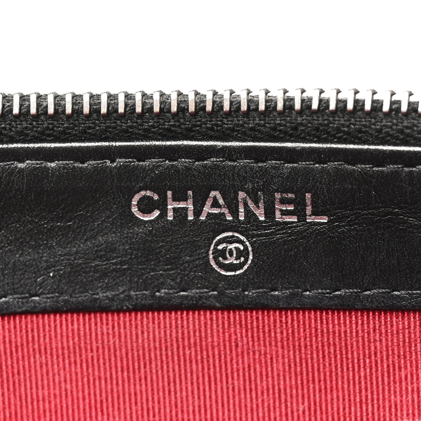 Aged Calfskin Quilted Small Gabrielle Clutch With Chain Black