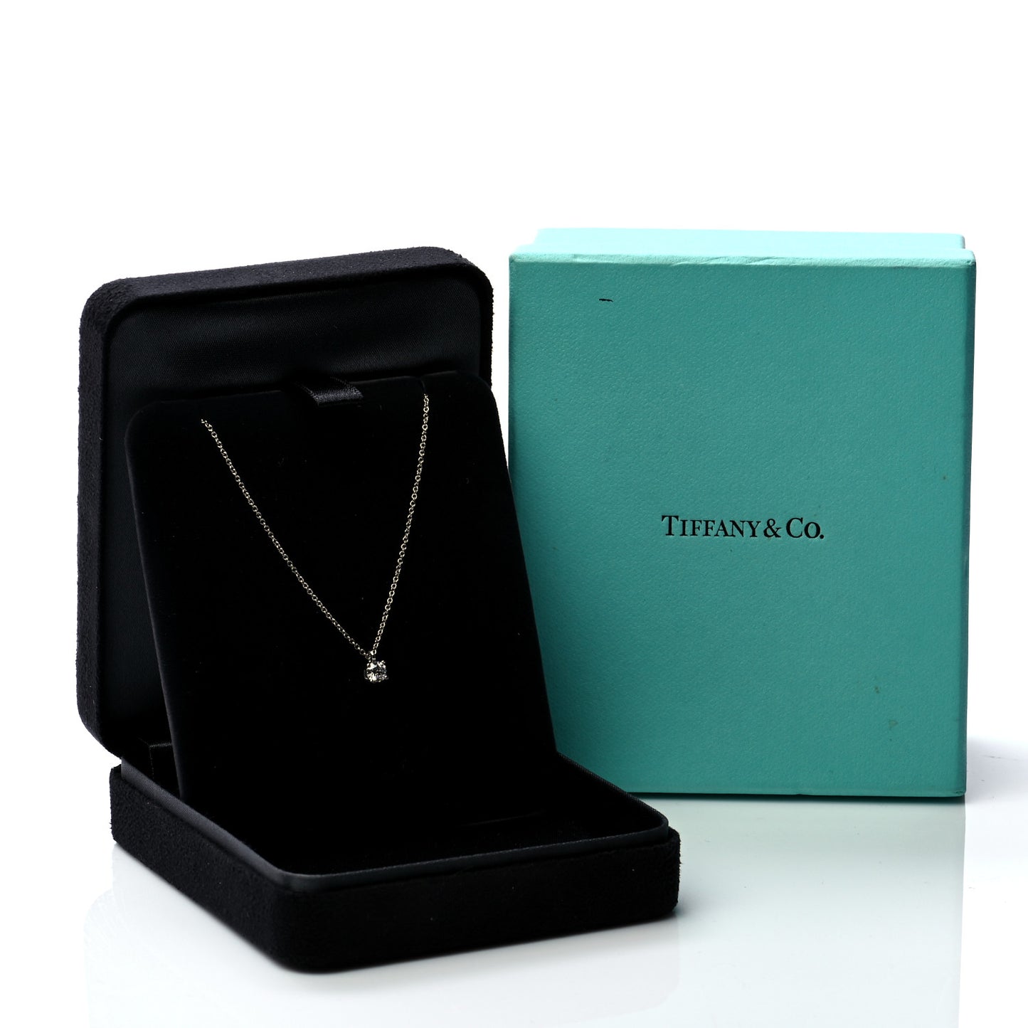 Platinum Diamond .26ct Solitaire Pendant Necklace