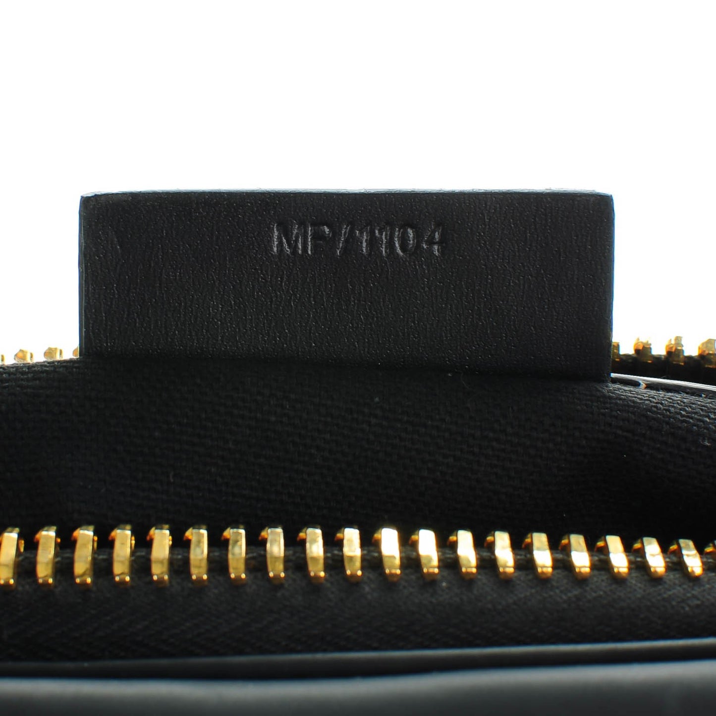 Rubber Effect Calfskin Medium Antigona Black