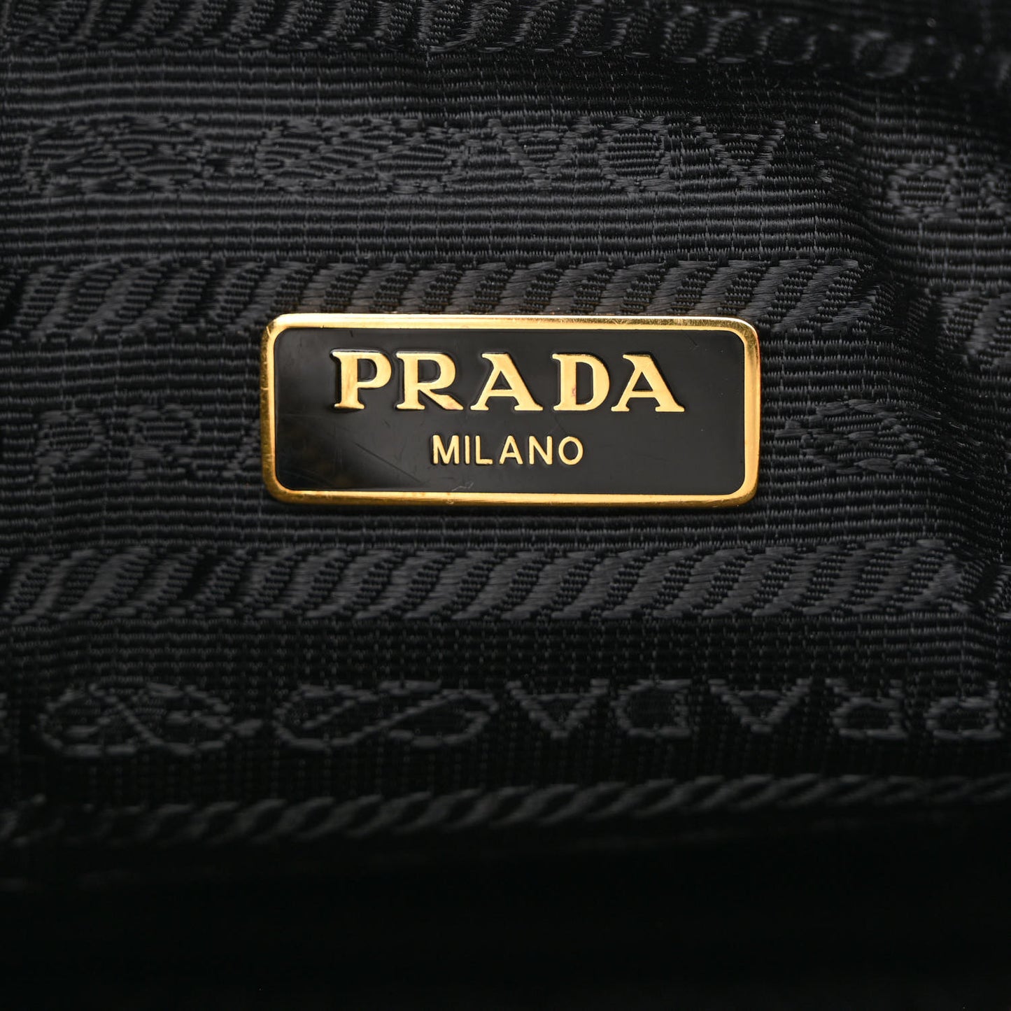 Saffiano Lux Re-Edition 2005 Shoulder Bag Black