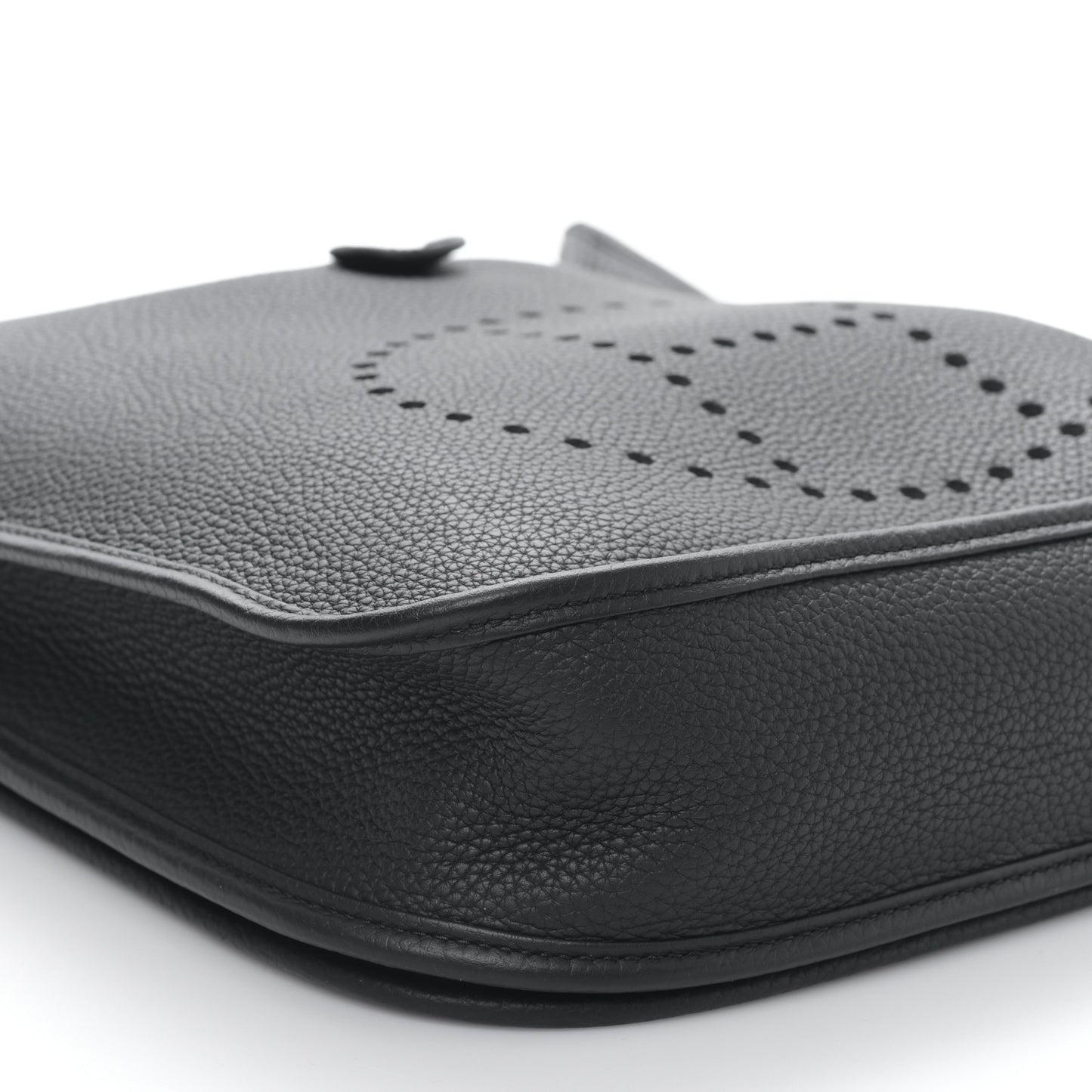 Taurillon Clemence Evelyne III PM Black