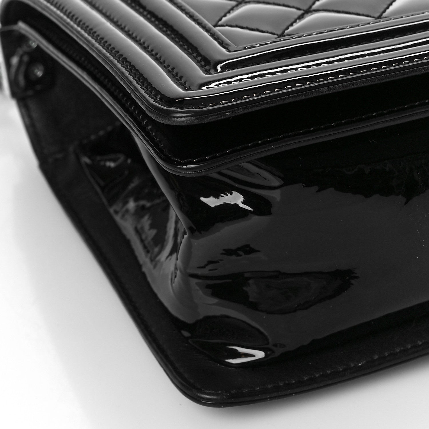 Chanel Patent Calfskin Quilted Medium Plexiglass Boy Flap Black 9 of 10