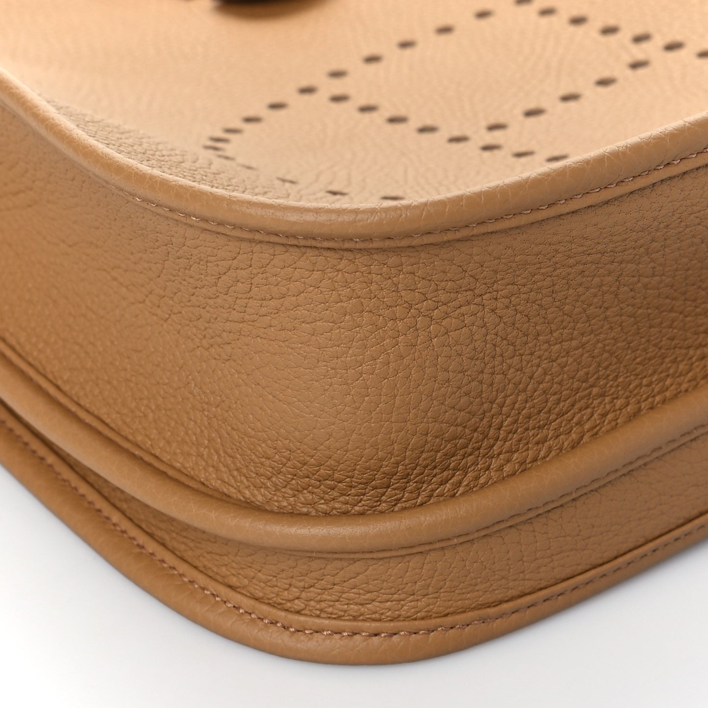 Taurillon Clemence Evelyne III PM Biscuit
