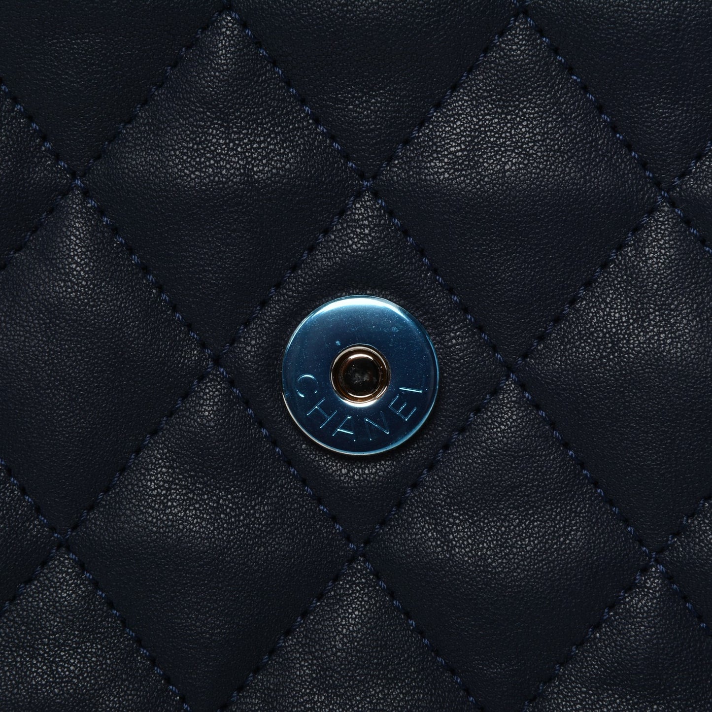 Washed Lambskin Quilted Maxi Chain Around Flap Dark Navy Blue
