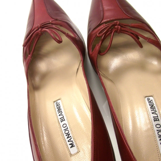 MANOLOBLAHNIKLeatherBowKittenHeels39.5