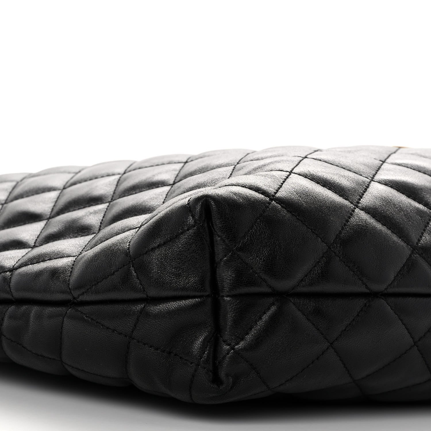 Saint Laurent Lambskin Quilted Maxi Icare Shopping Tote Black 10 of 14