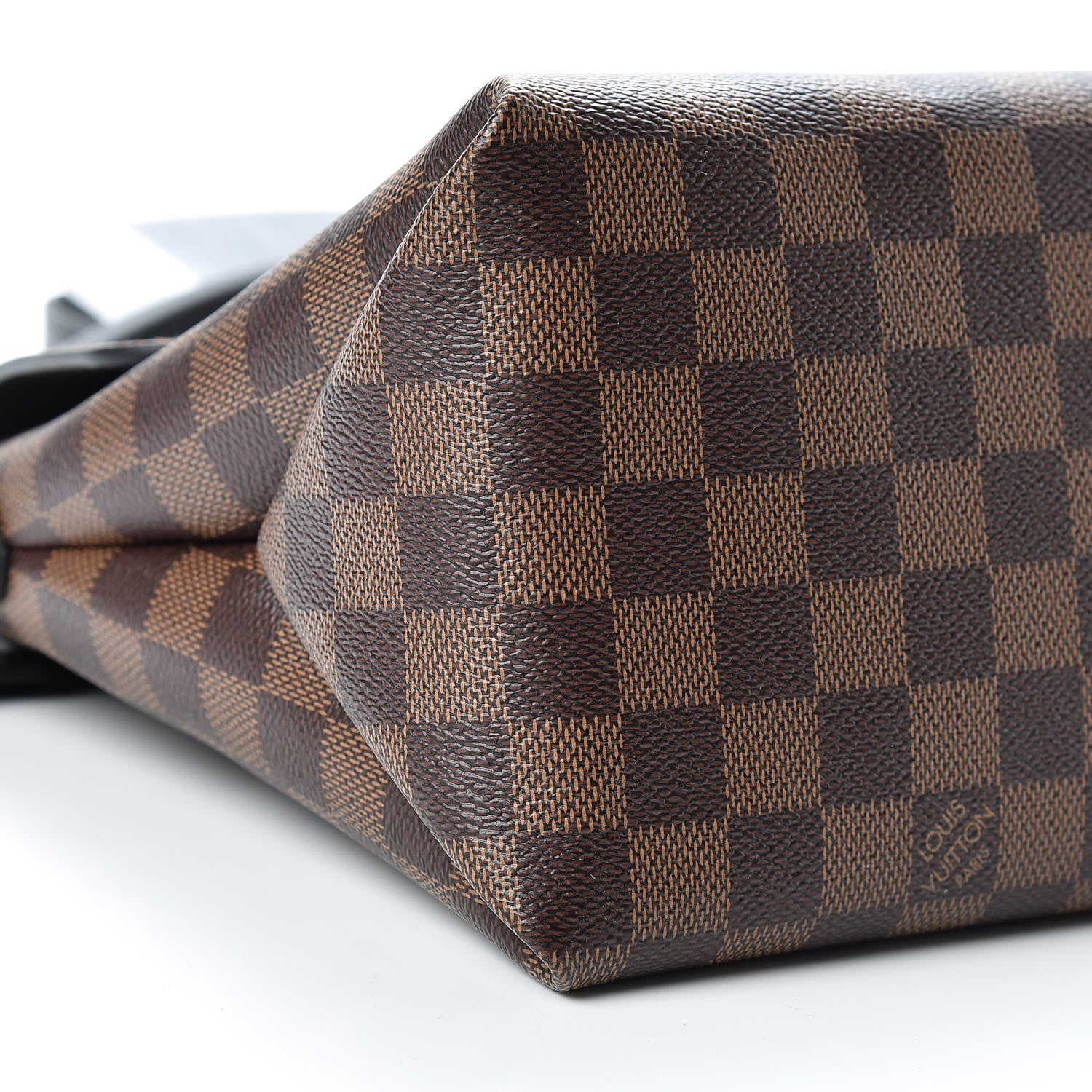 Louis Vuitton Damier Ebene Beaubourg MM 9 of 10