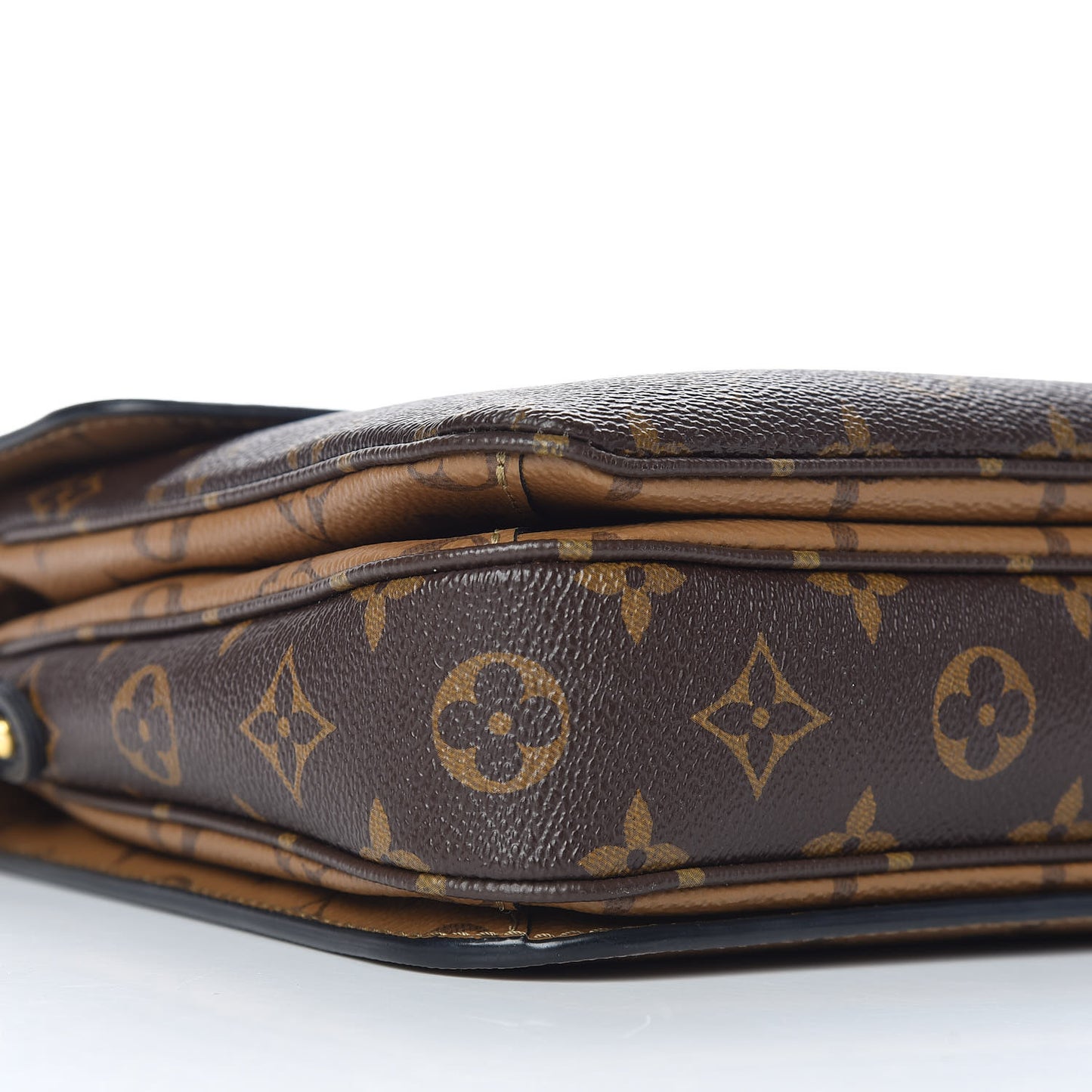 Reverse Monogram Pochette Metis