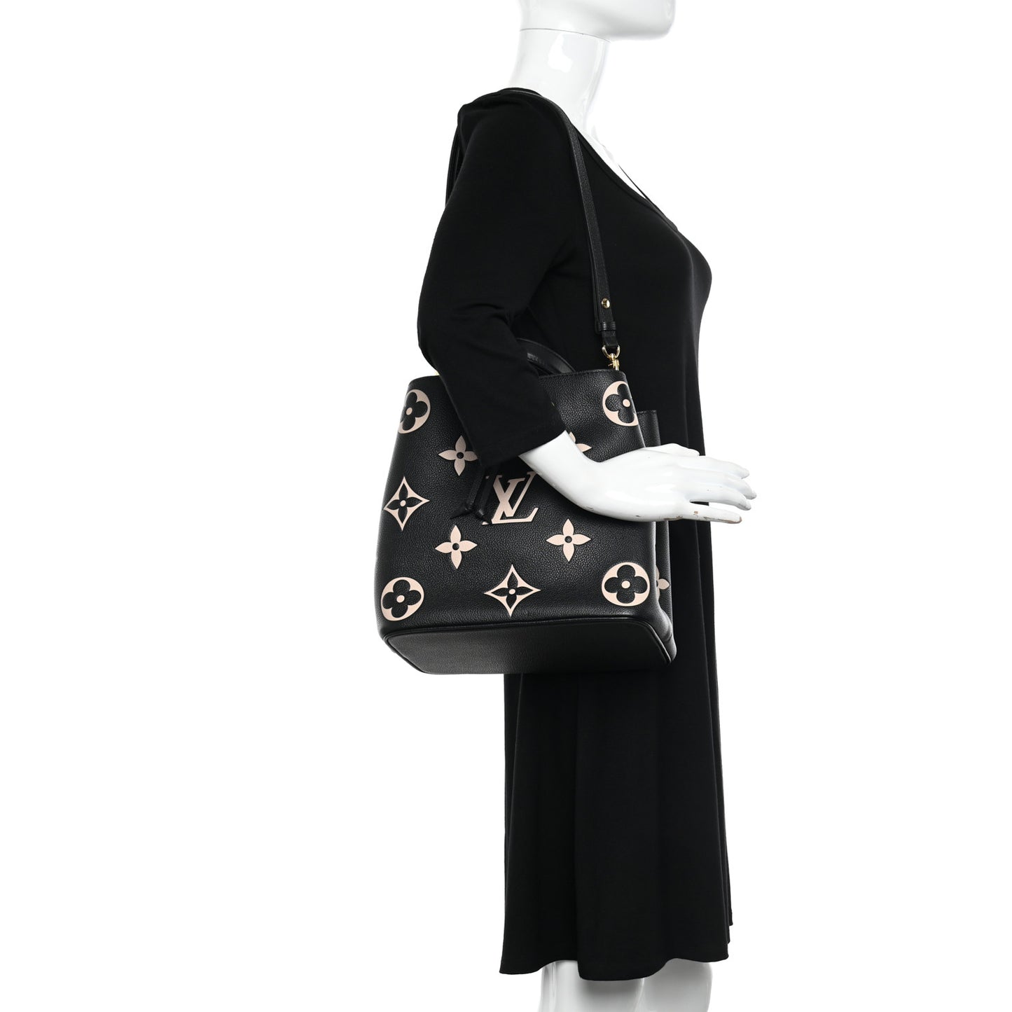 LOUIS VUITTON Empreinte Monogram Giant Neonoe MM Black Beige