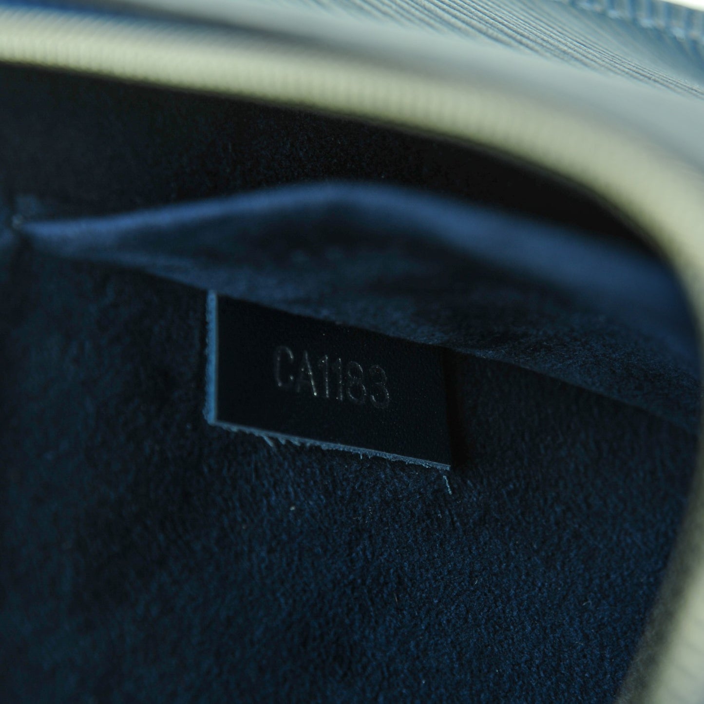 Epi Neverfull Pochette MM GM Indigo