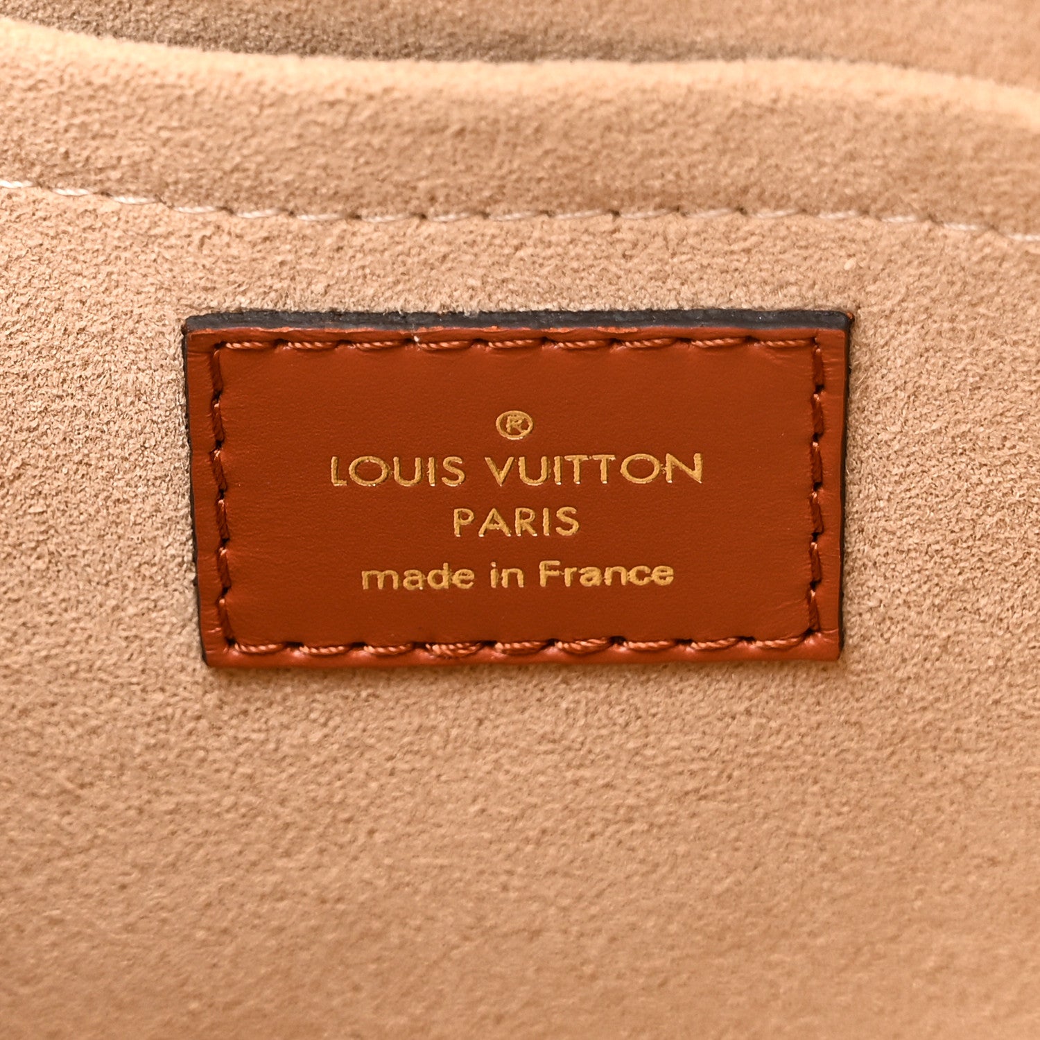 Louis Vuitton Calfskin Monogram Tufting On My Side Galet 6 of 9