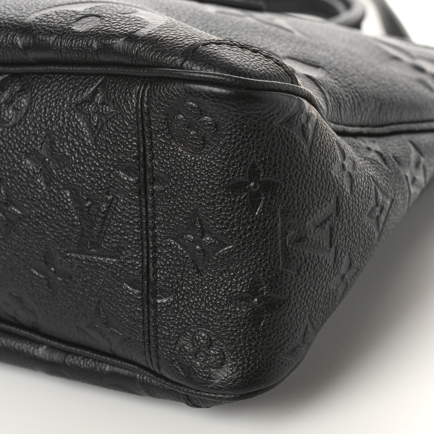 Empreinte Monogram Giant Trianon MM Black
