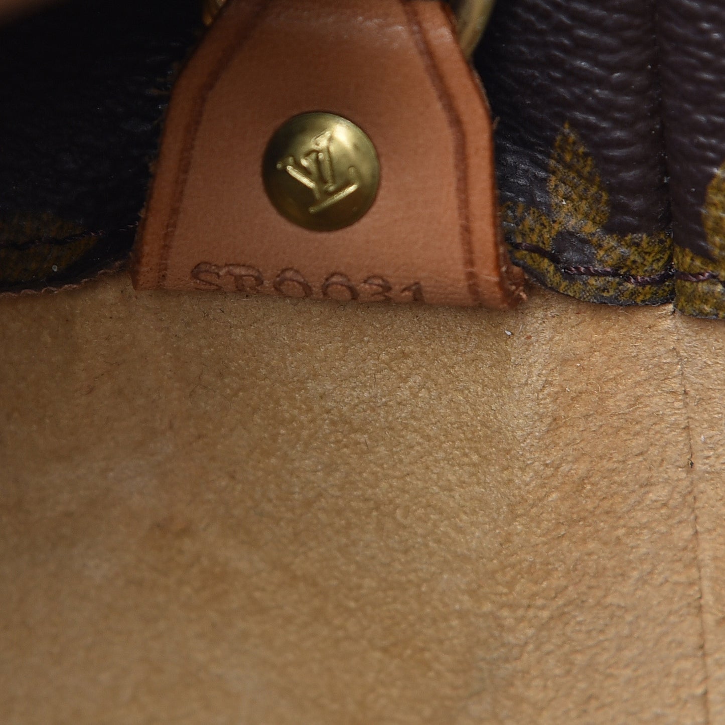 Monogram Luco