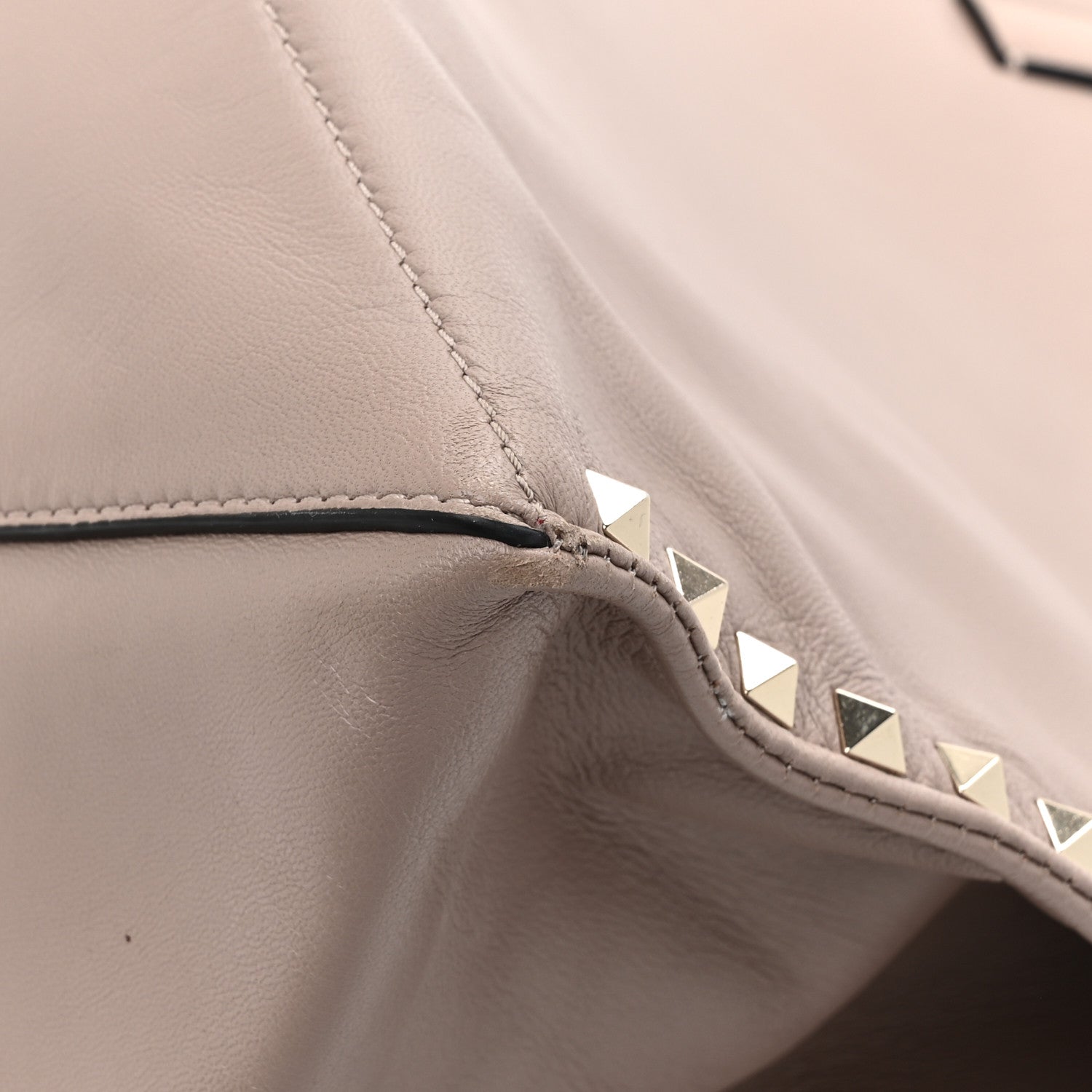 Valentino Garavani Nappa Medium Rockstud Soft Tote Soft Noisette 21 of 21