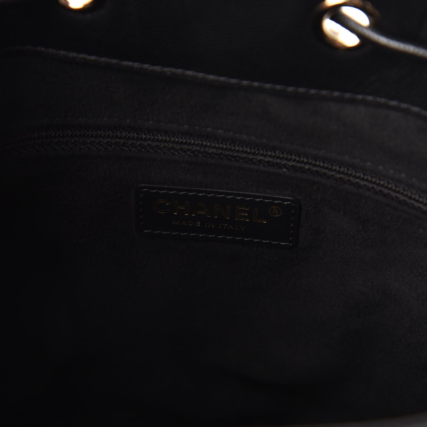 Caviar Deauville Drawstring Bucket Bag Black