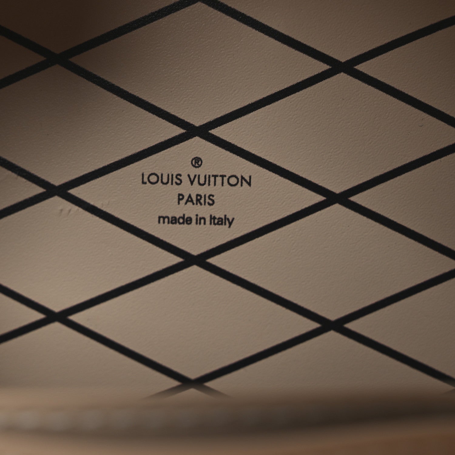 Louis Vuitton Vernis Mini Boite Chapeau Souple Black 6 of 9