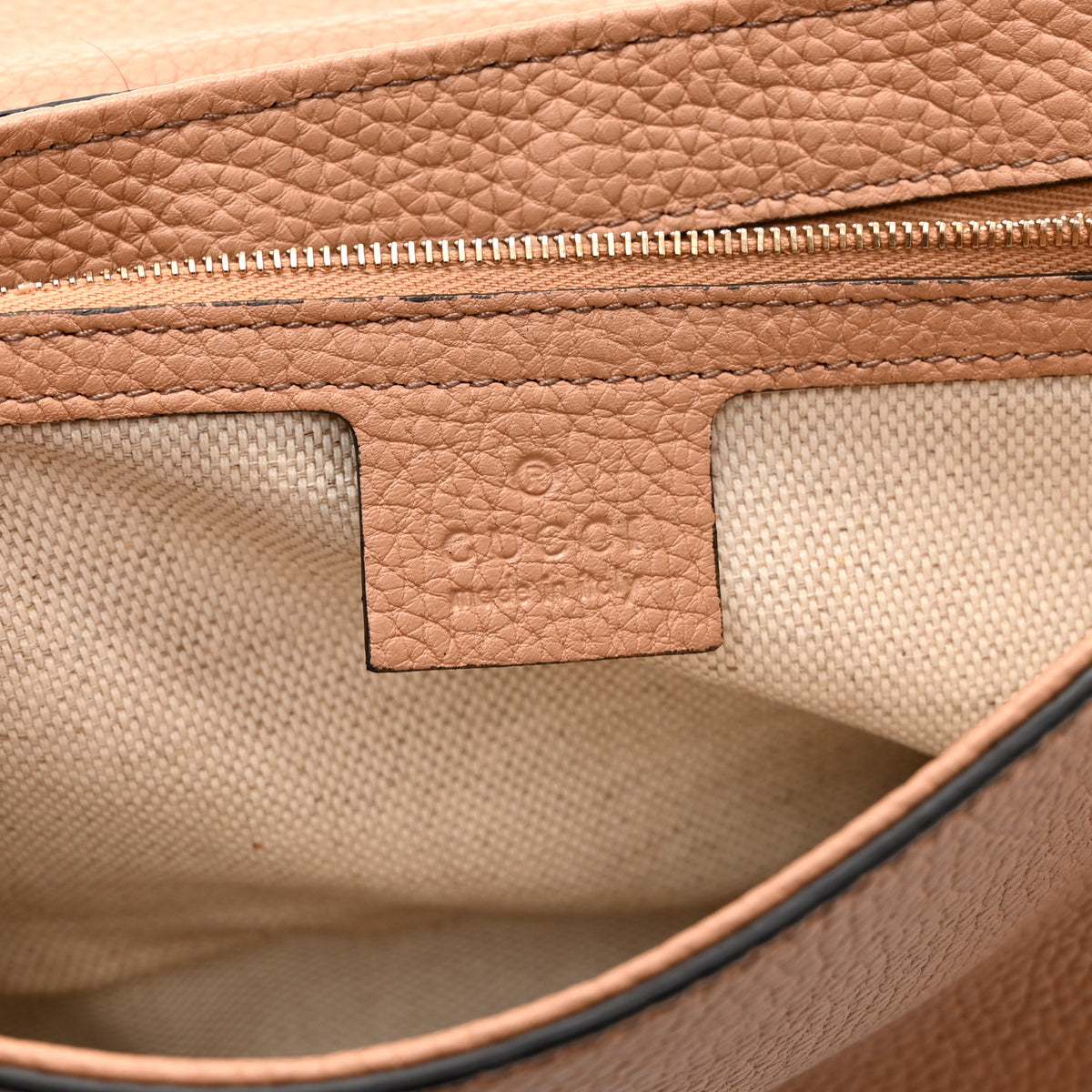 Gucci Pebbled Calfskin Medium Soho Flap Crossbody Camelia 6 of 11