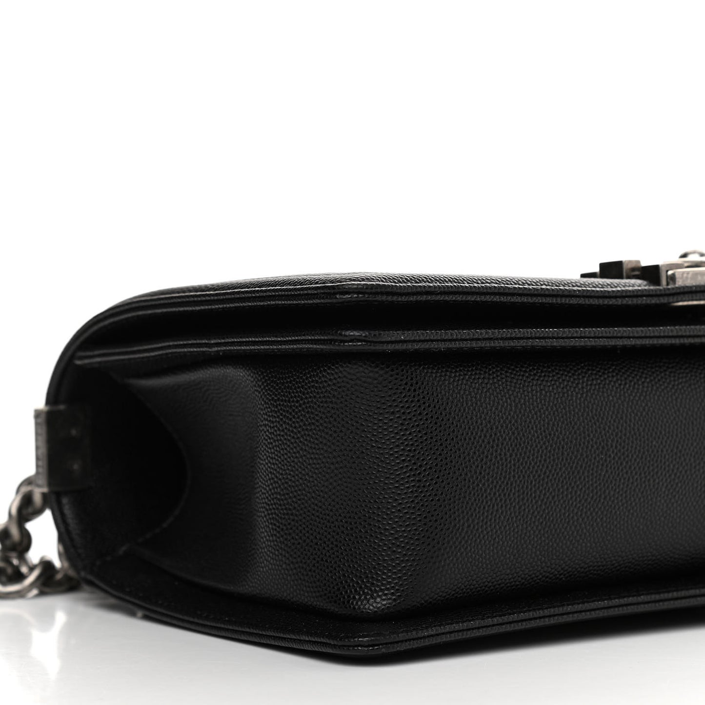 Caviar Quilted Medium Boy Flap Black