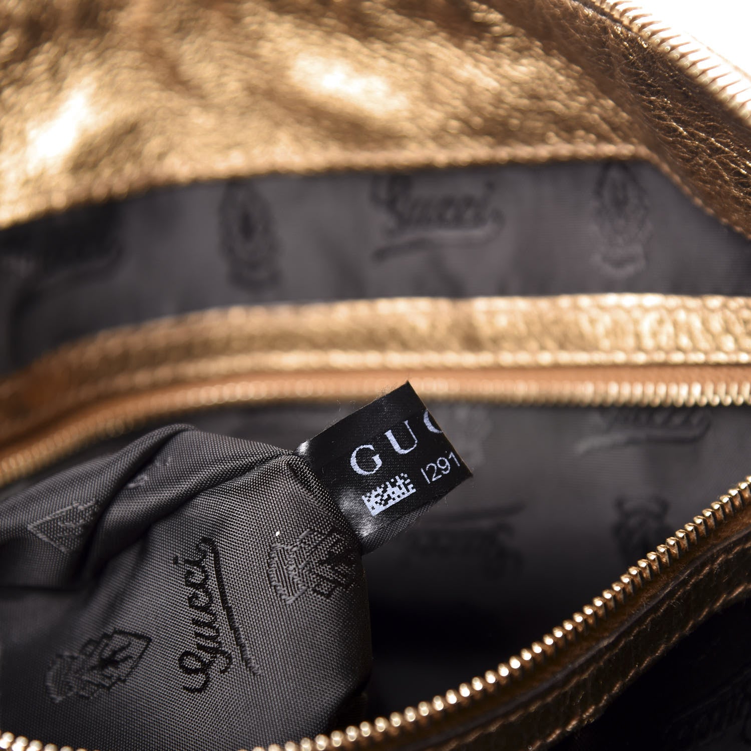 Gucci Patent Hysteria Large Clutch Metallic Gold 11 of 12
