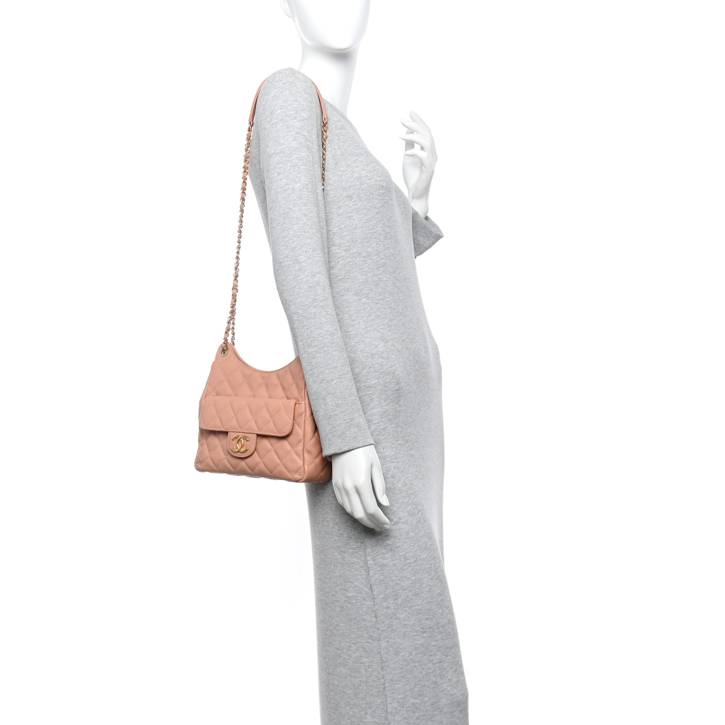 Caviar Quilted Wavy CC Hobo Beige