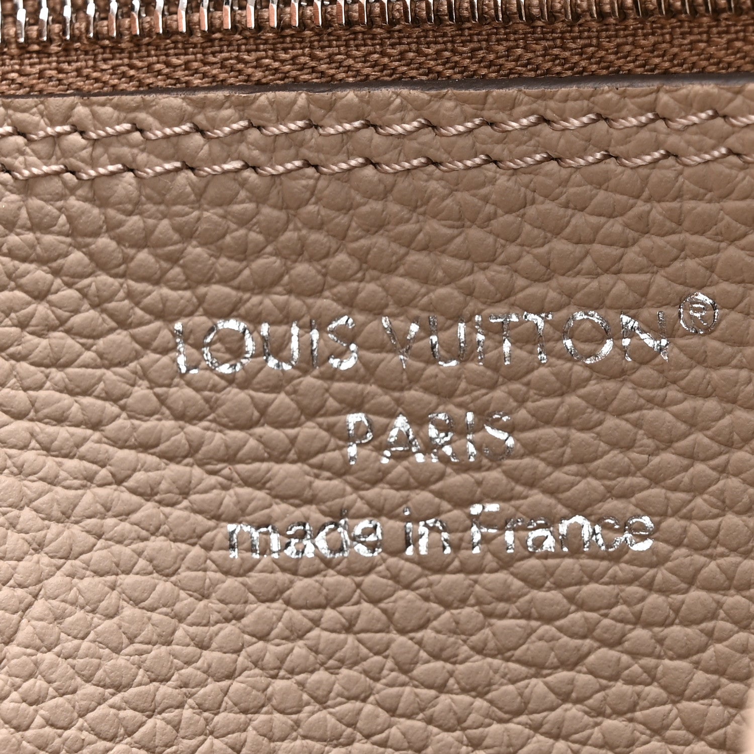 Louis Vuitton Mahina Carmel Hobo Galet 6 of 9