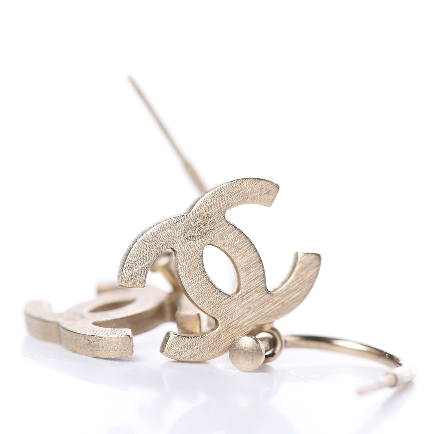 Chanel Enamel CC Dangle Earrings Gold Black 3 of 4