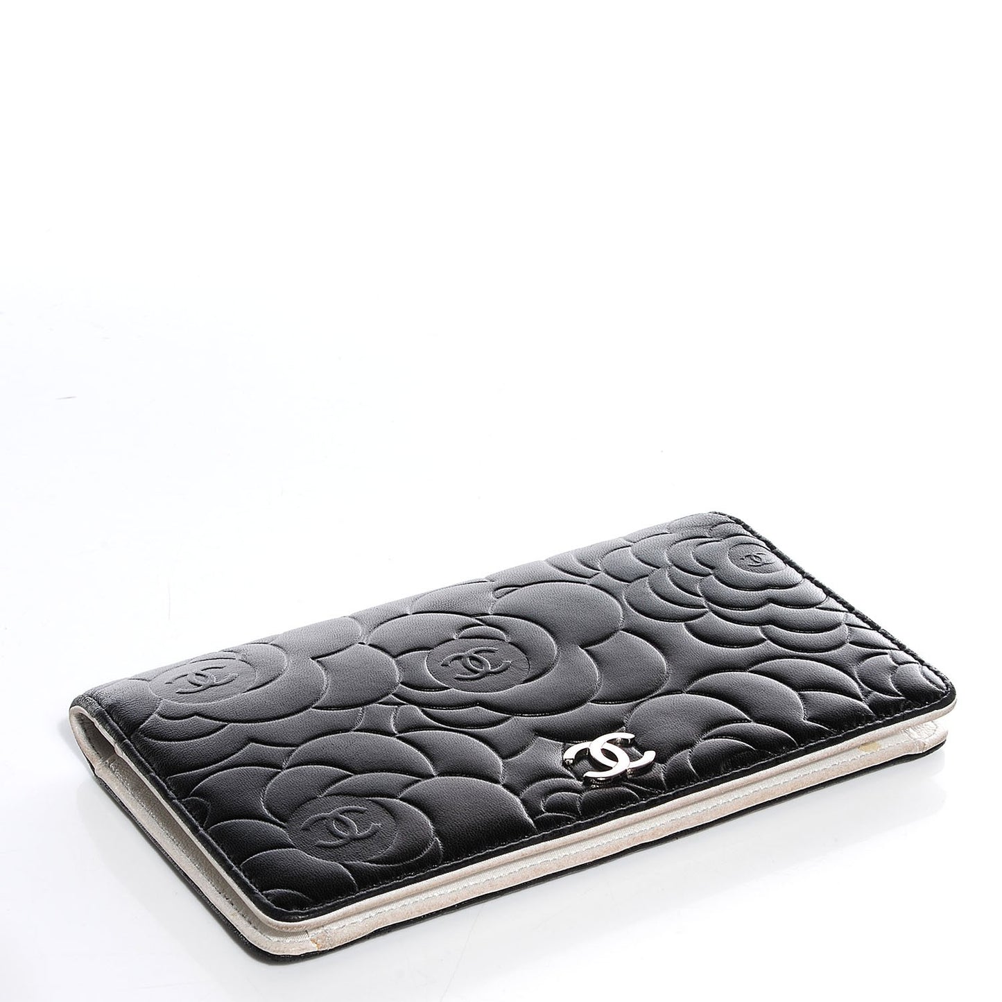 Lambskin Camellia Embossed Yen Wallet Black