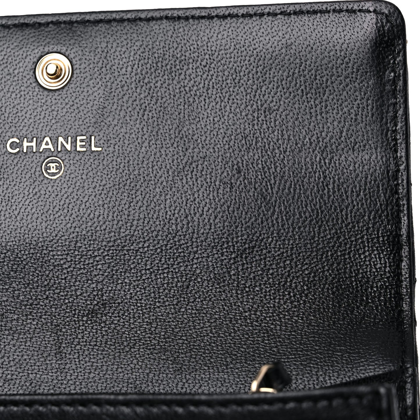 Lambskin Quilted Medium Chanel 19 Flap Wallet Black