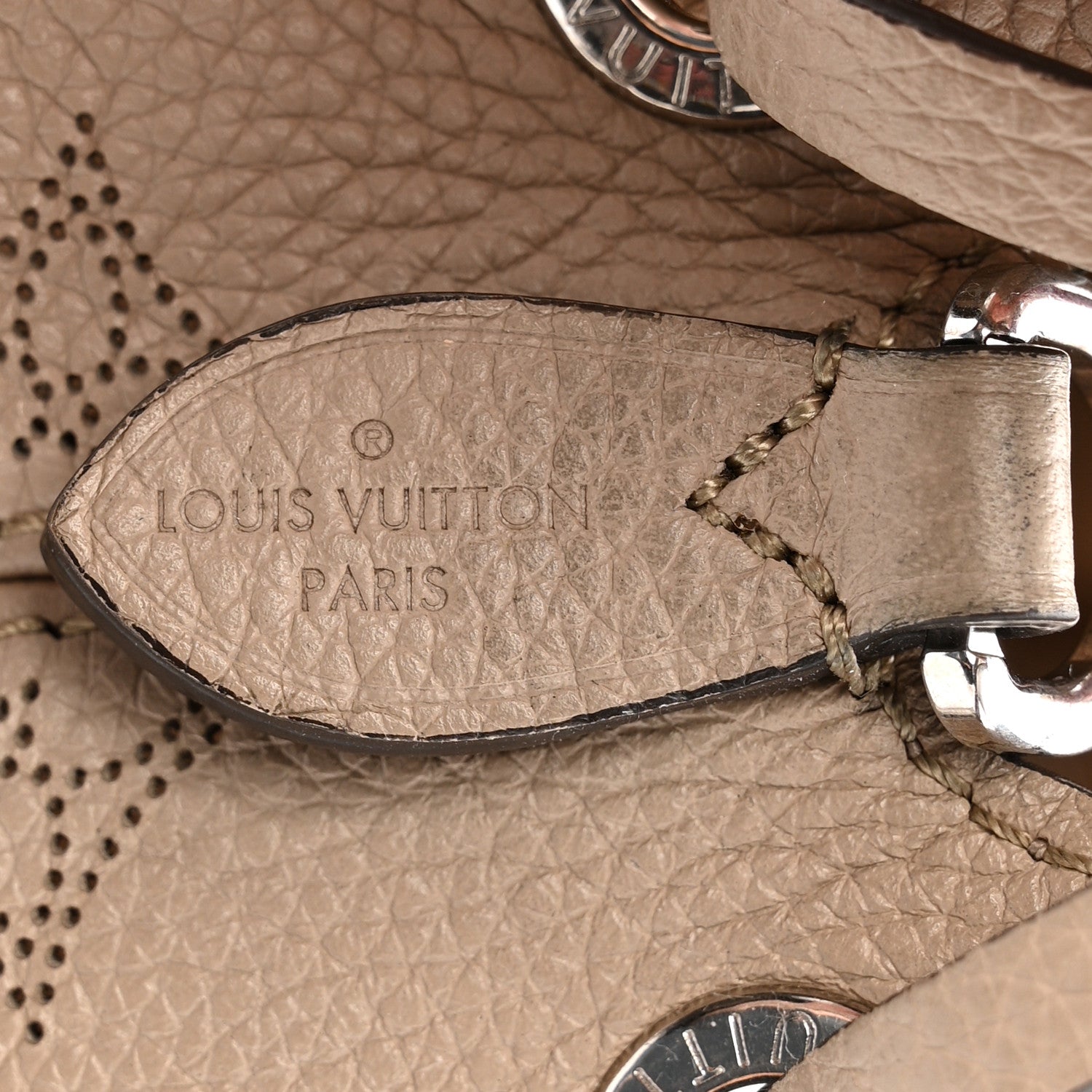 Louis Vuitton Mahina Bella Galet 6 of 12
