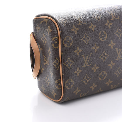 Louis Vuitton Monogram King Size Toiletry Bag 11 of 18