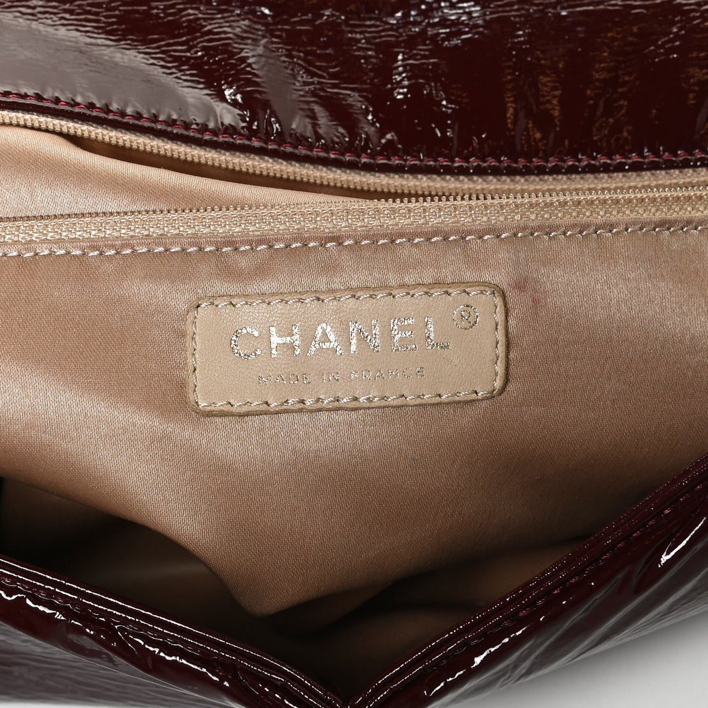 Vinyl Rock and Chain Medium Flap Bordeaux