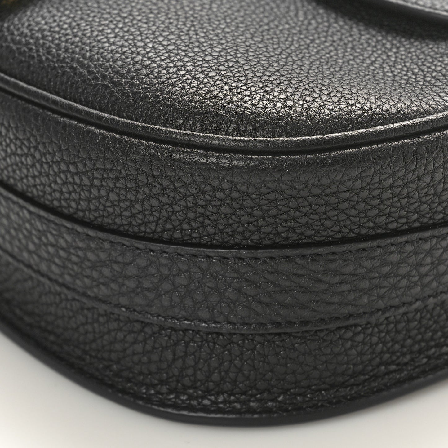 Grained Calfskin Medium Bobby Flap Black