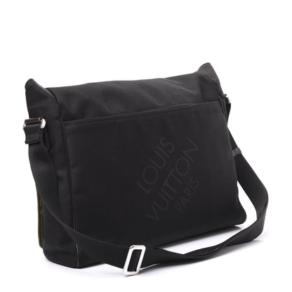 Louis Vuitton Damier Geant Petit Messenger Bag Black 2 of 8