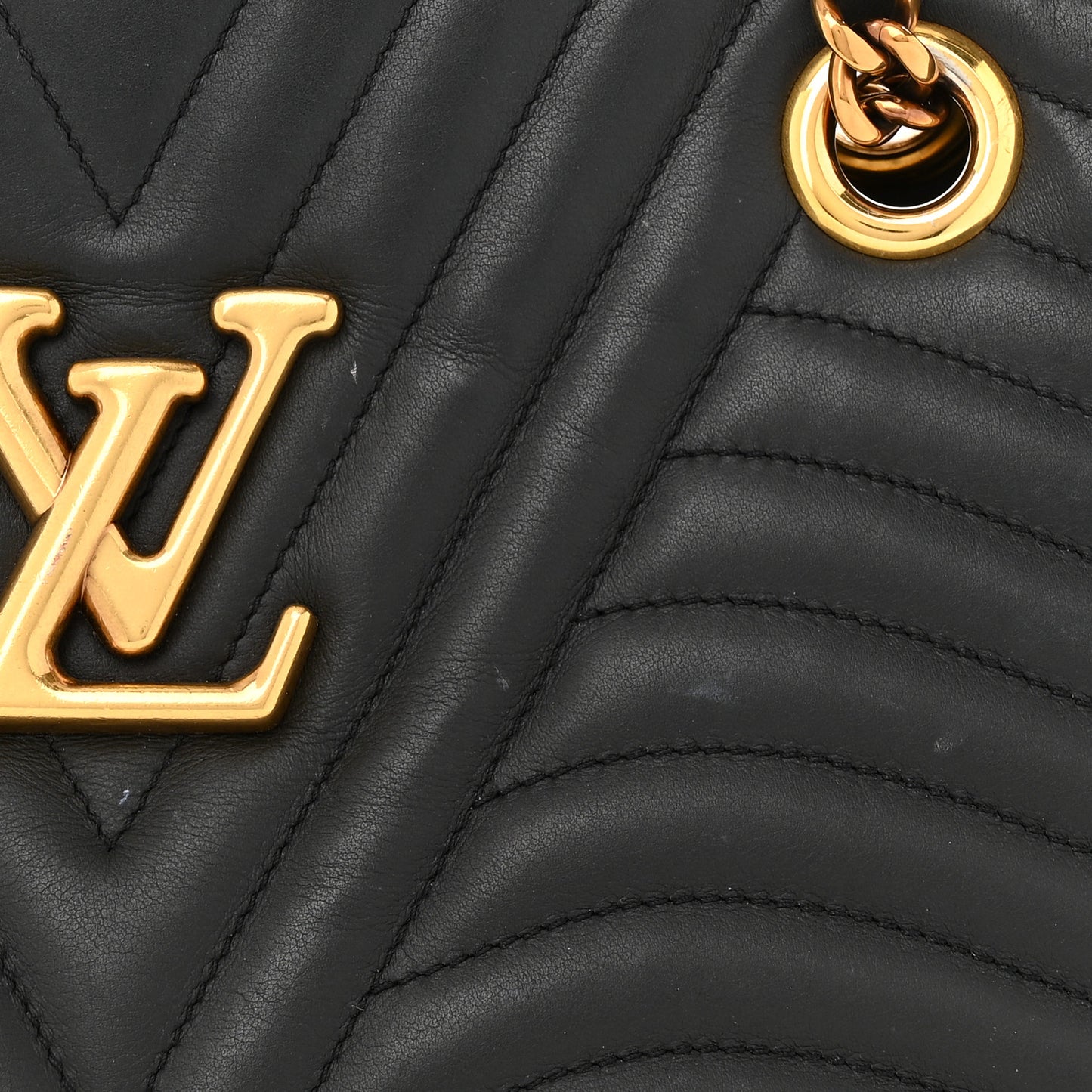 Calfskin New Wave Chain Tote Black