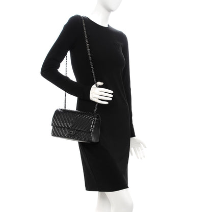 Chanel Aged Calfskin Chevron Quilted 2.55 Reissue 225 So Black 2 of 9
