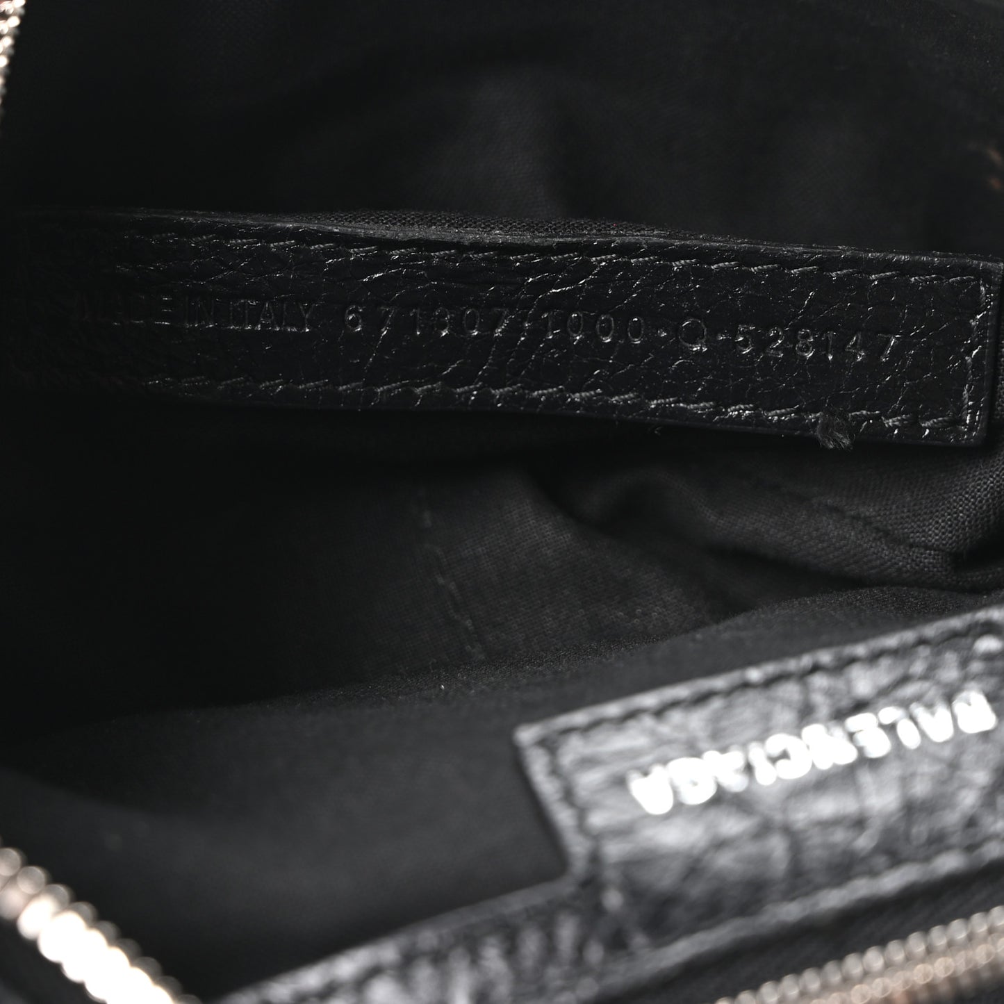 Agneau Arena Small Le Cagole Shoulder Bag Black