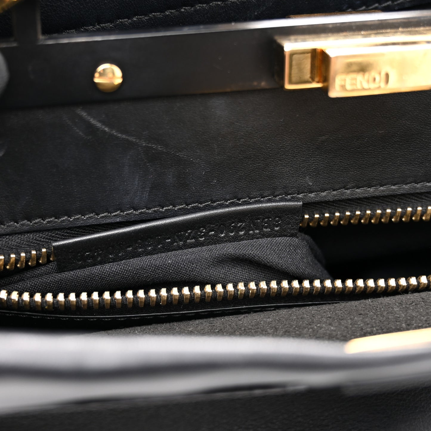 Vitello Seta Shiny Nappa Medium Peekaboo Iconic Satchel Black