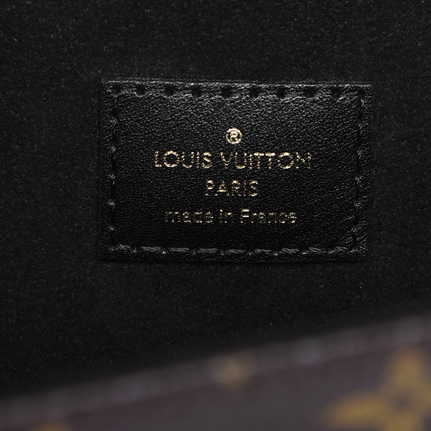 Reverse Monogram Pochette Metis