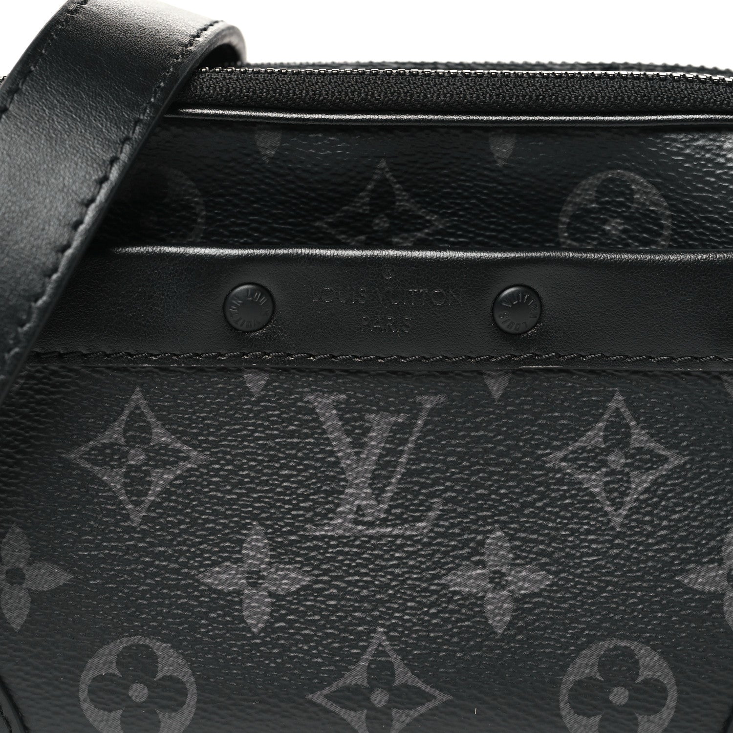 Louis Vuitton Monogram Eclipse Alpha Messenger 7 of 9