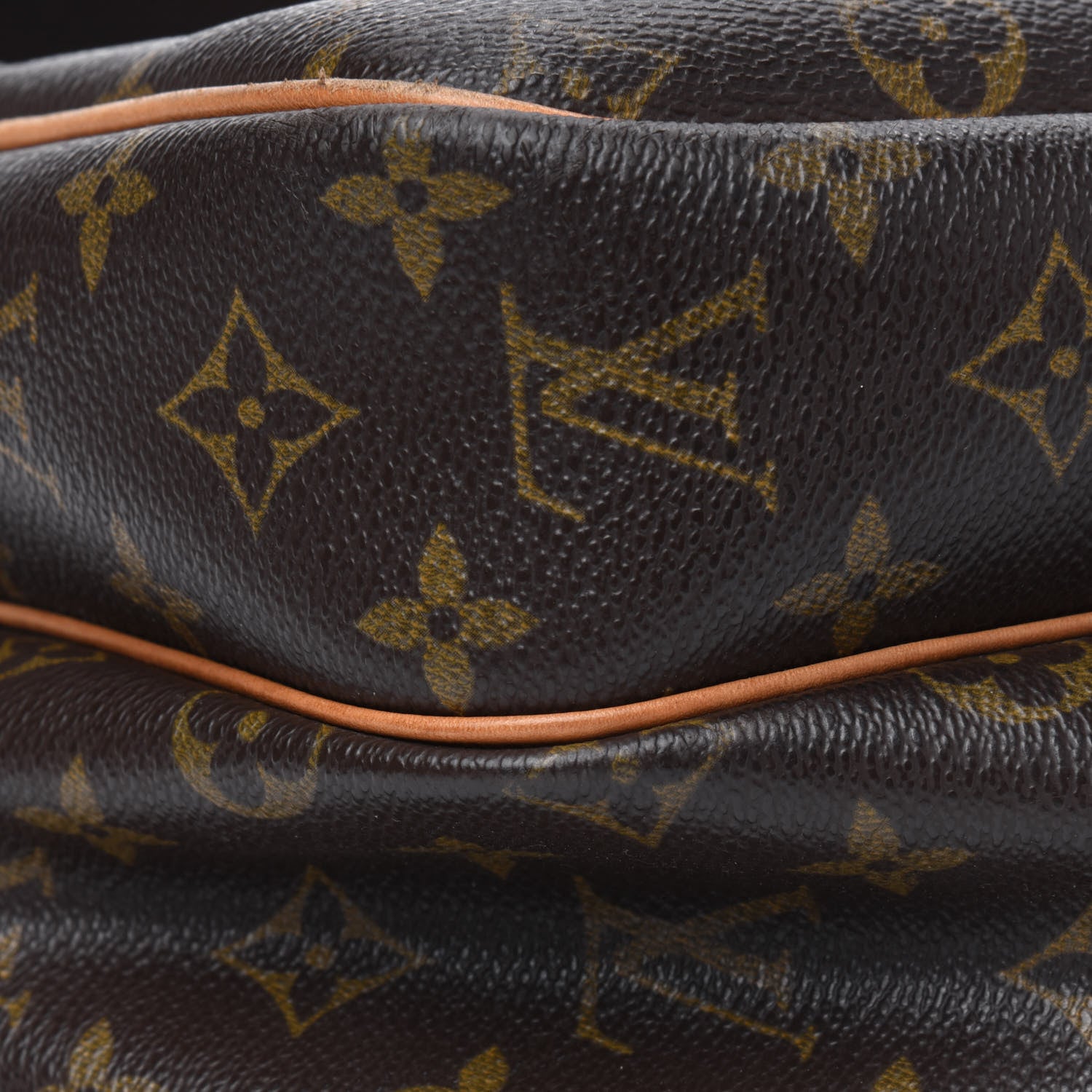 Louis Vuitton Monogram Reporter GM 16 of 26