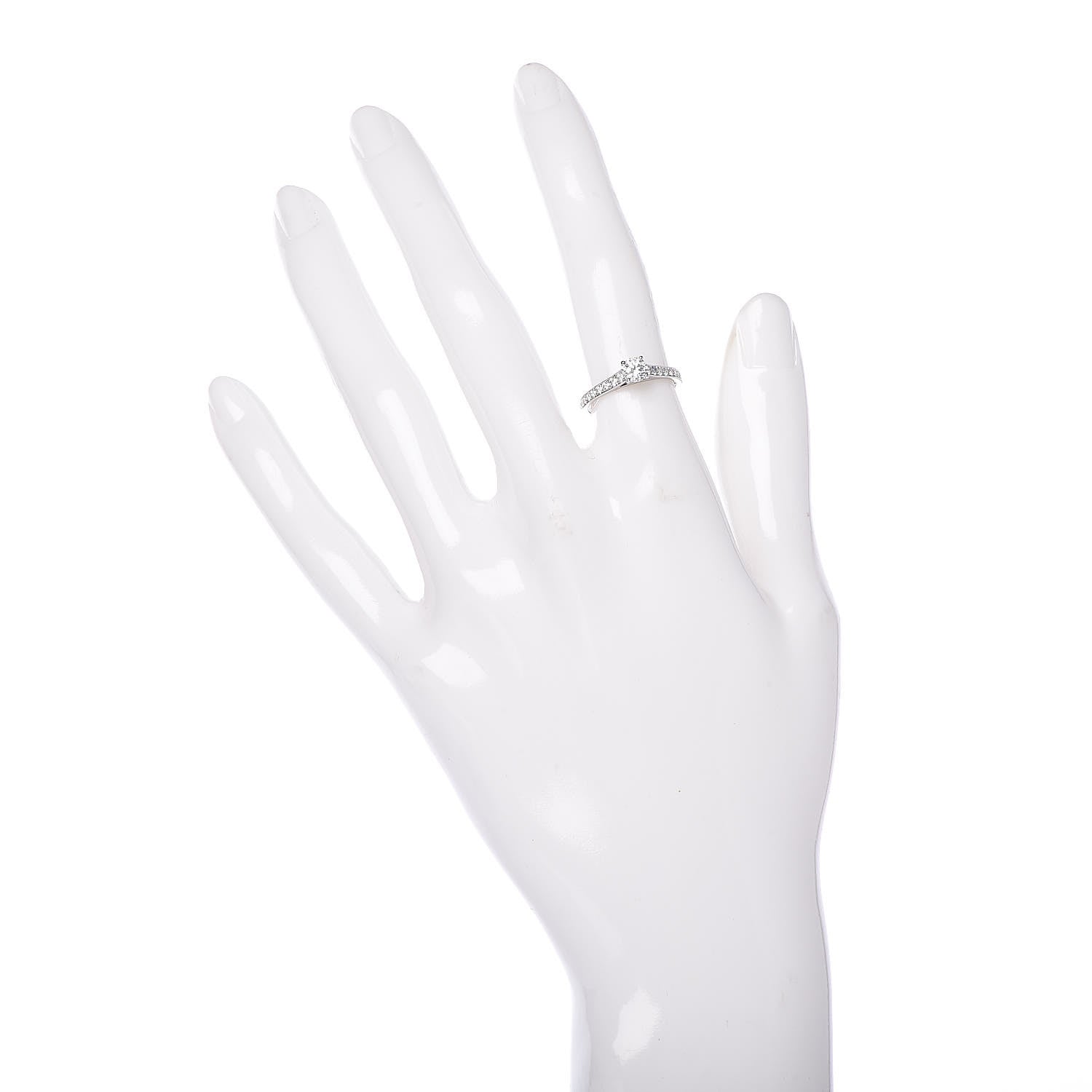Van Cleef & Arpels Platinum Diamond .32ct Romance Solitaire Ring 49 4.75 2 of 6