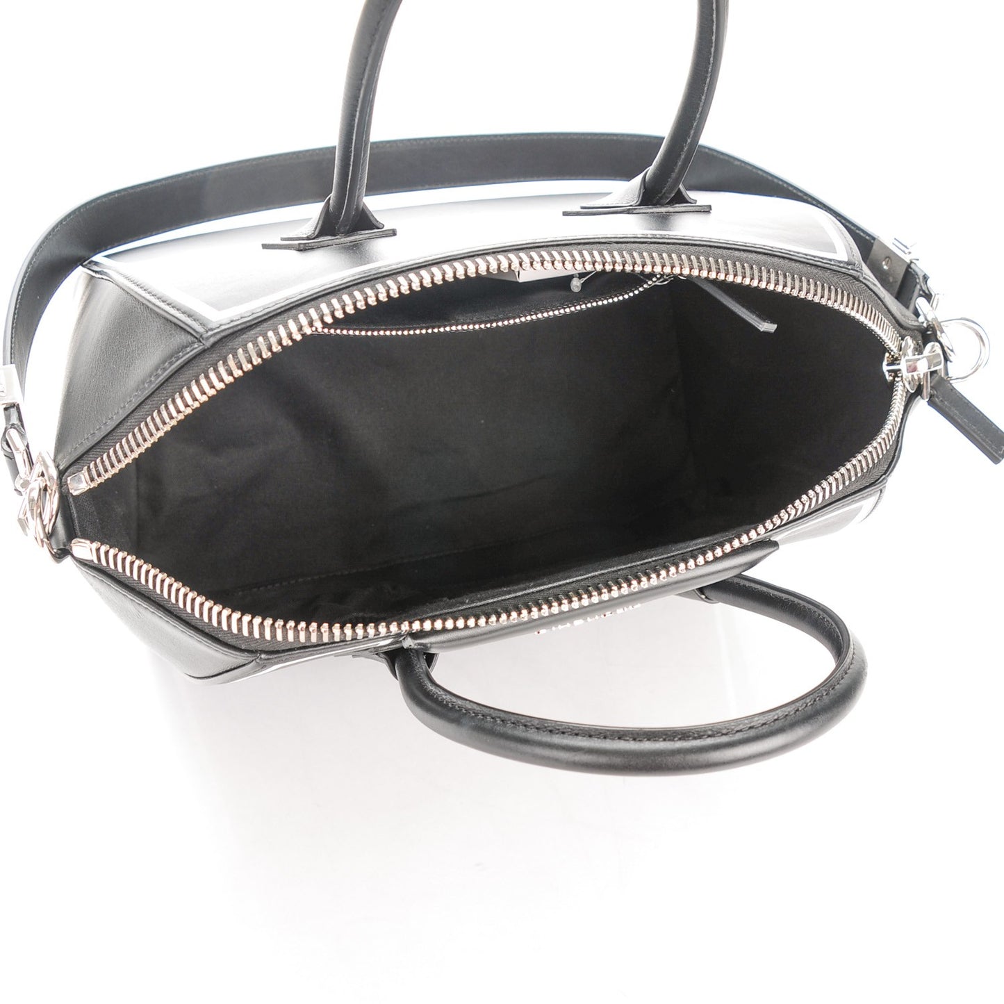 Calfskin Medium Contrasted Frame Antigona Black