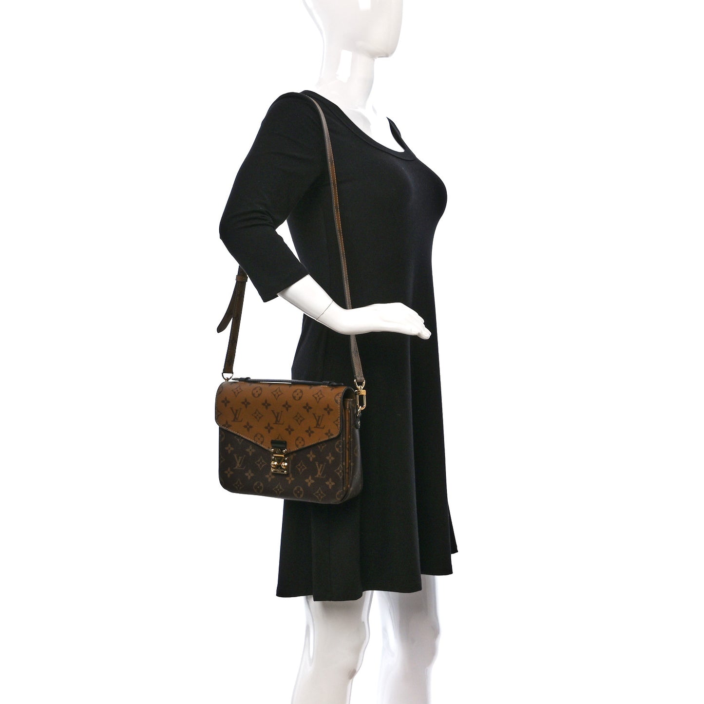 Reverse Monogram Pochette Metis