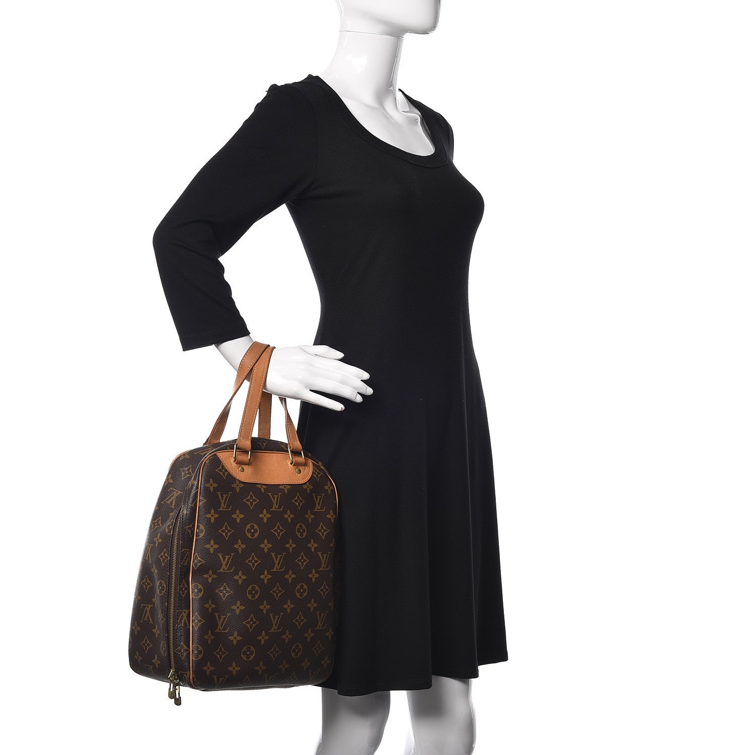 Louis Vuitton Monogram Excursion Shoe Bag 2 of 10