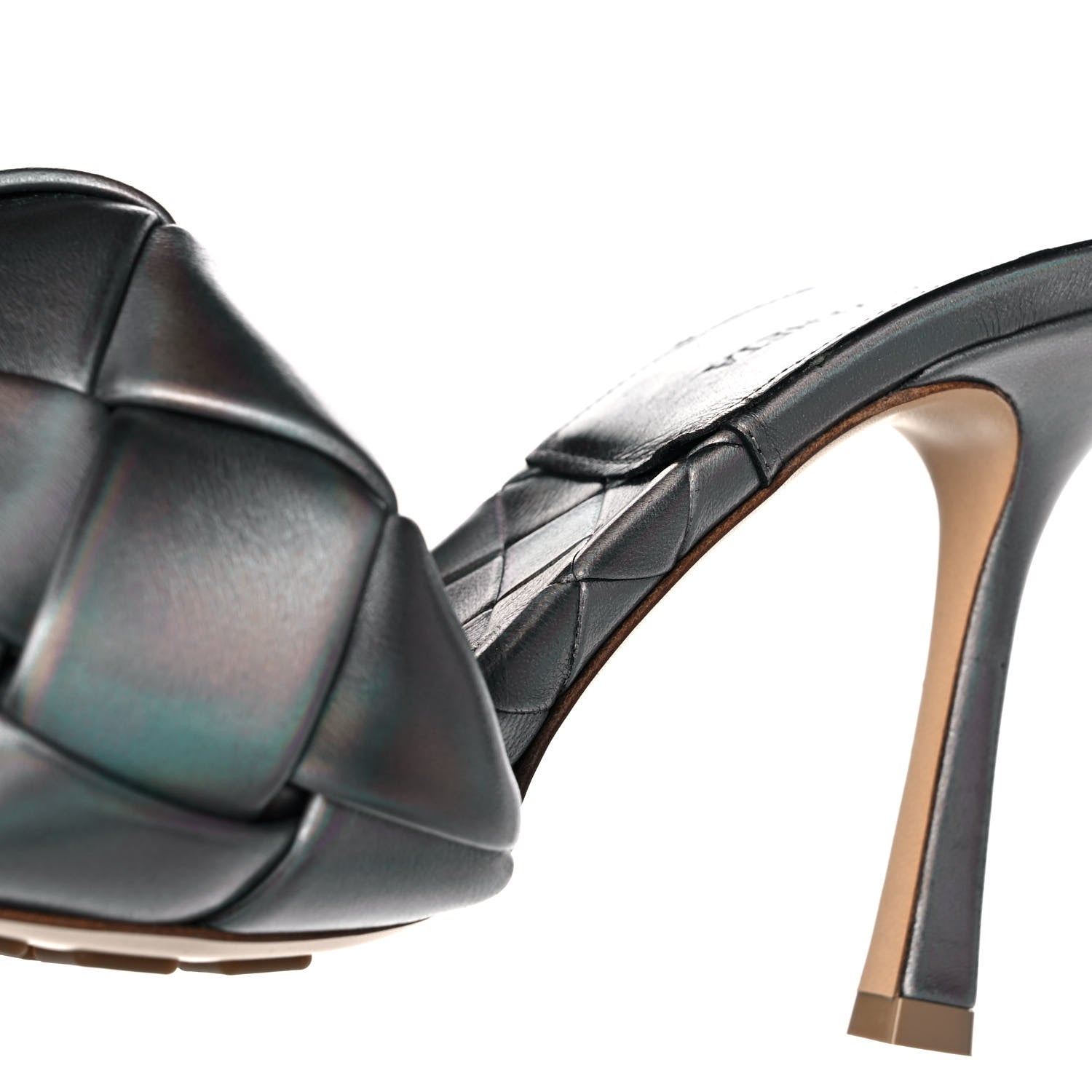 Bottega Veneta Laser Nappa Maxi Intrecciato Lido 90mm Mule Sandals 39 Oyster 10 of 10