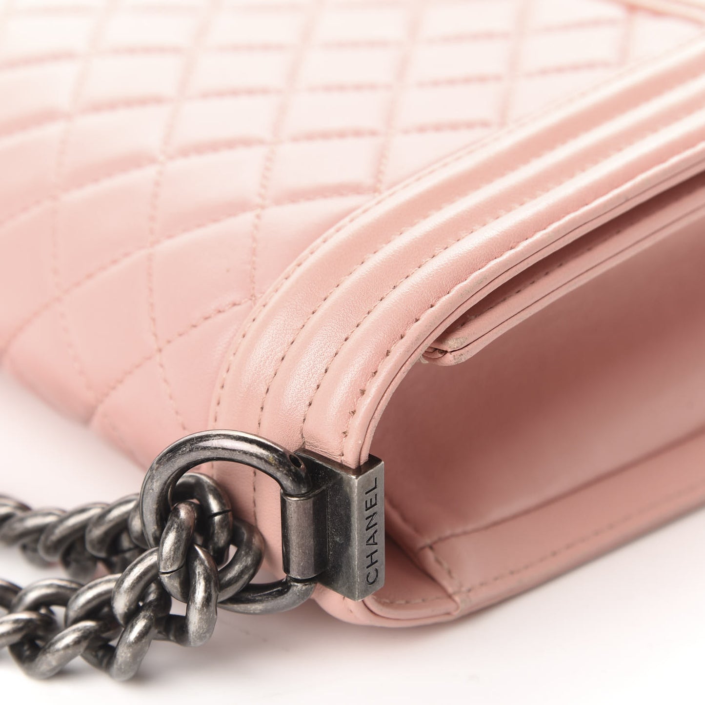 Lambskin Quilted Medium Boy Flap Light Pink