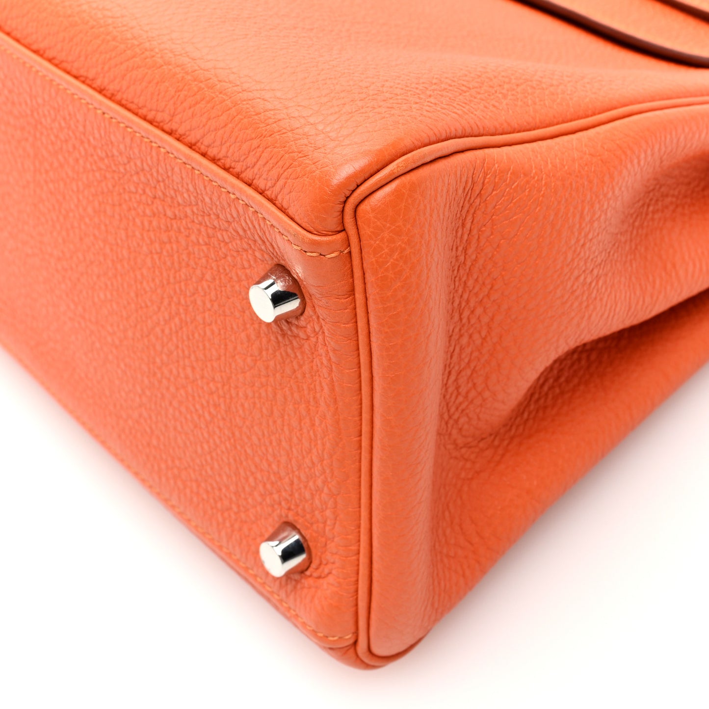 Togo Kelly Retourne 32 Orange