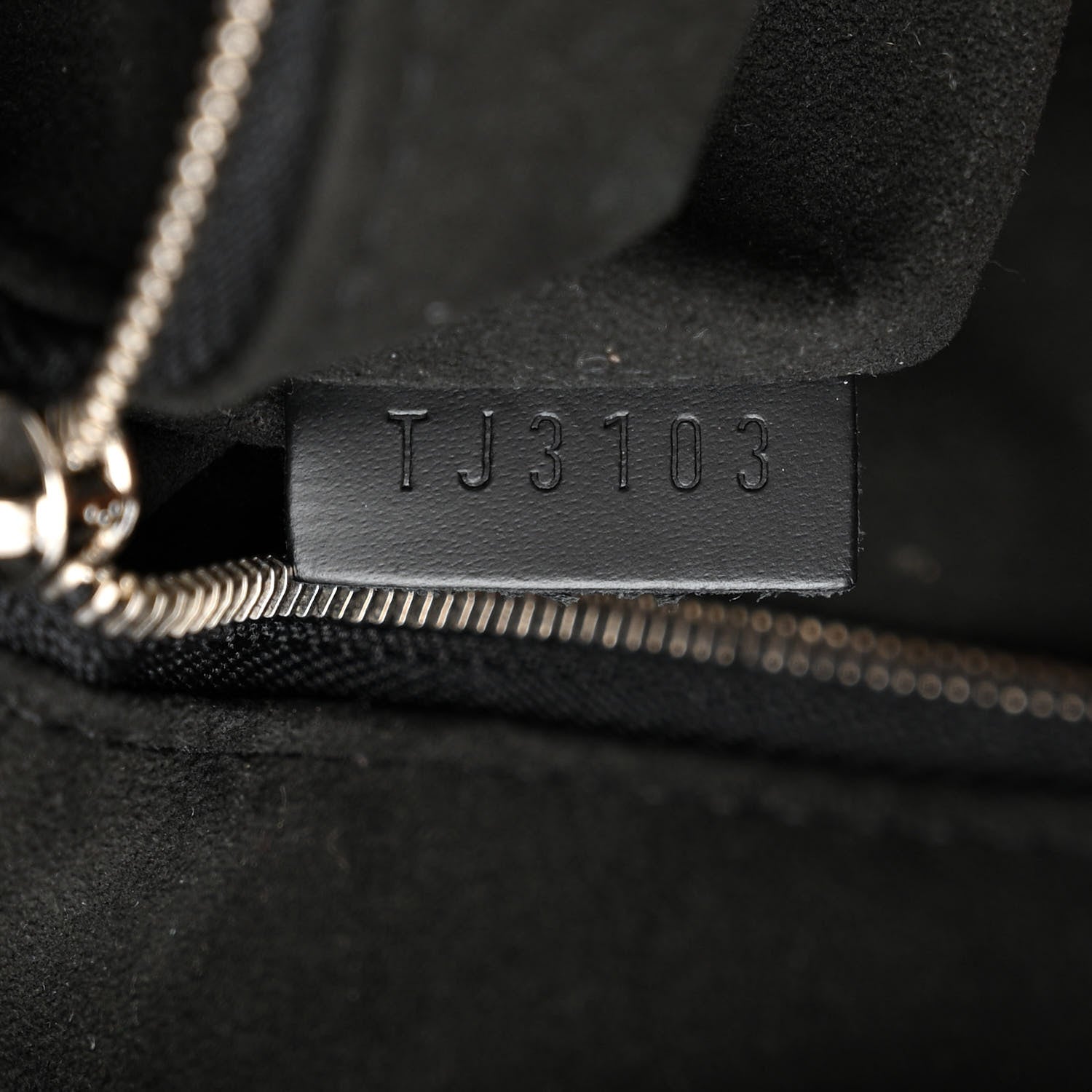 Louis Vuitton Epi Noe Black 7 of 15