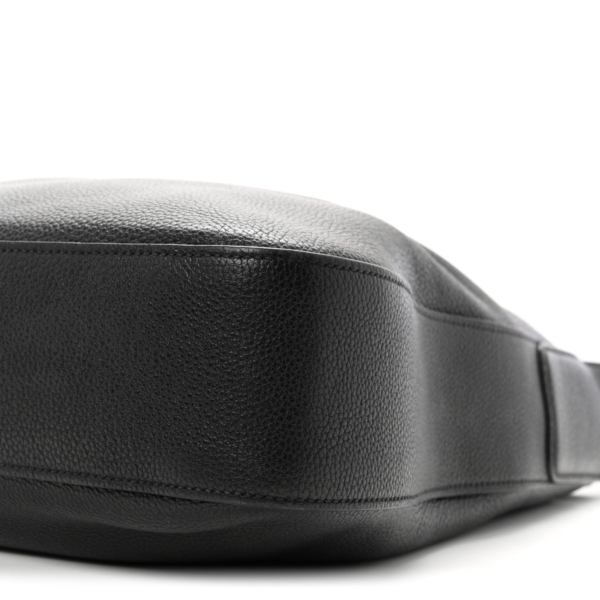 Vitello Daino Hobo Black